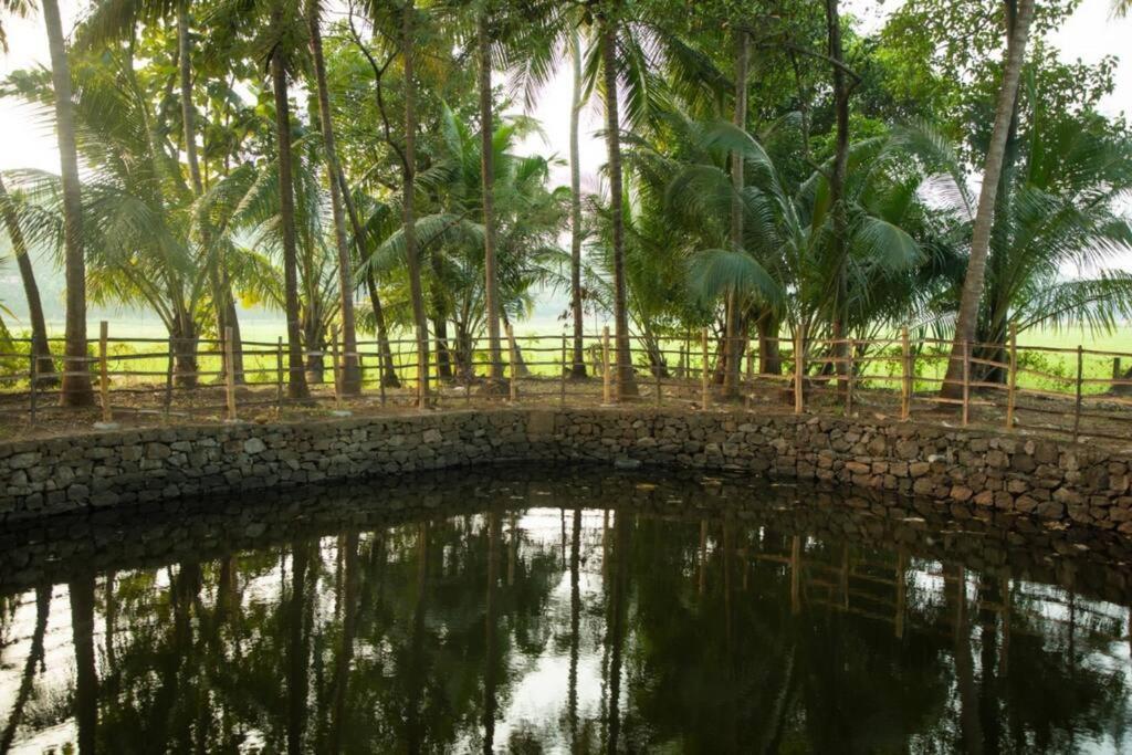 Heal Hive Homestay Palakkad Exteriör bild